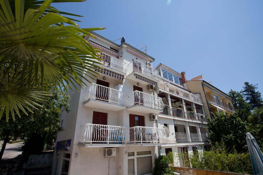 A Window On Rovinj Apartment Exterior photo